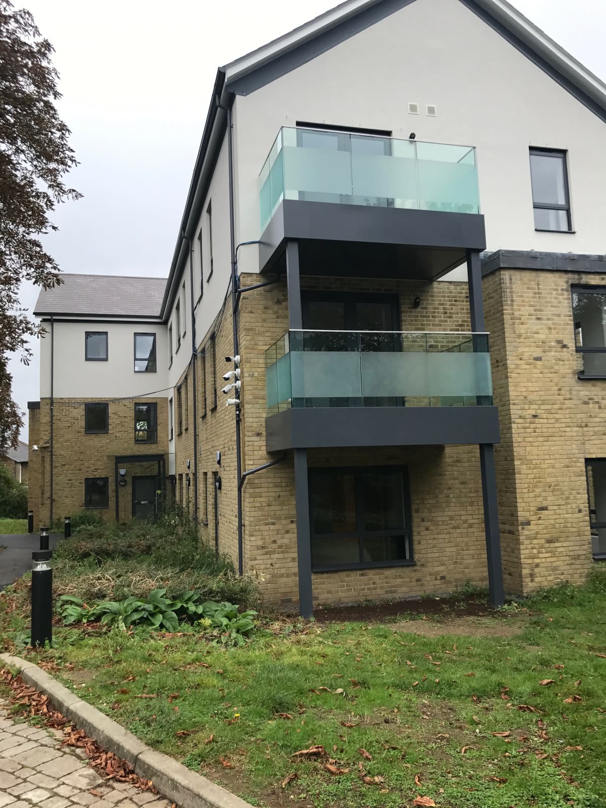 Finished. The top floor is the new one.